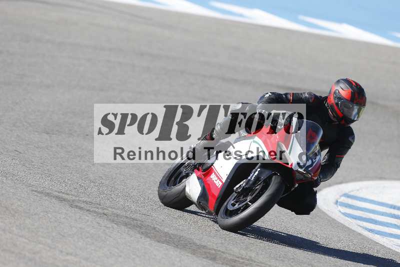 Archiv-2025/02 28.-31.01.2025 Moto Center Thun Jerez/gruen-green/92